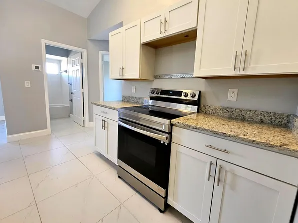 3012 40th St SW, Lehigh Acres, FL 33976