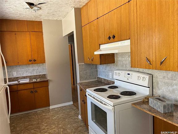 3rd image of 409 Anderson Ave