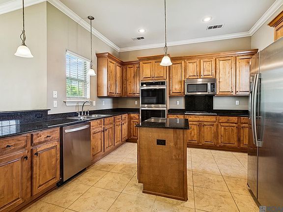 5th image of 1312 Avenue Lacroix