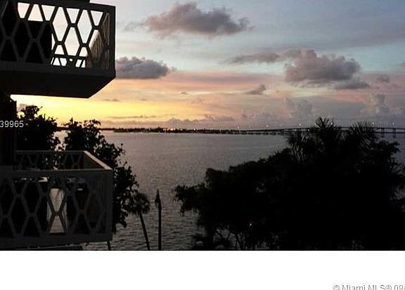 5th image of 1430 Brickell Bay Dr APT 506