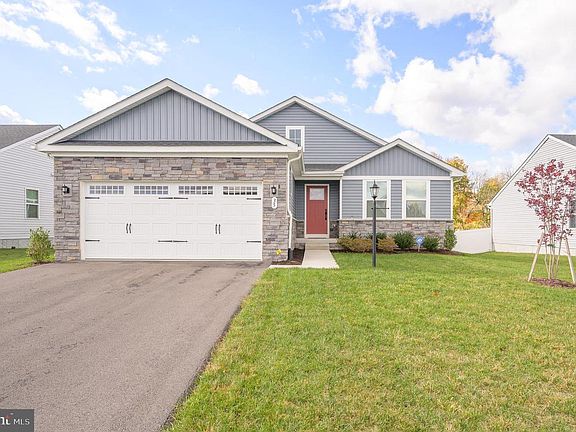 2nd image of 35 Sutherland Way