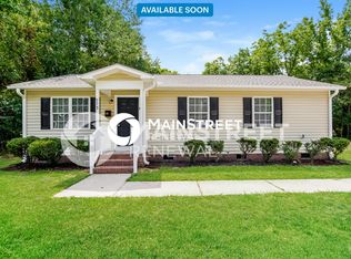 713 S Webb St, Selma, NC 27576