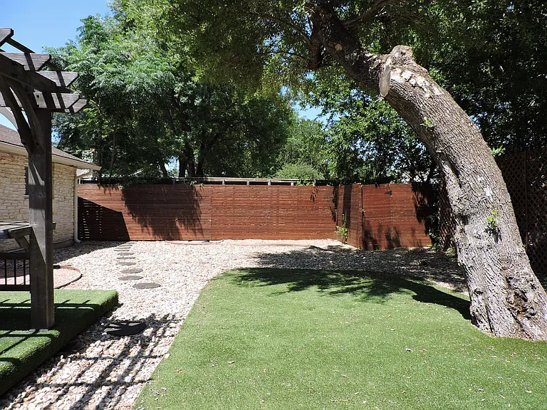 1625 Chippeway Ln — Photo 28