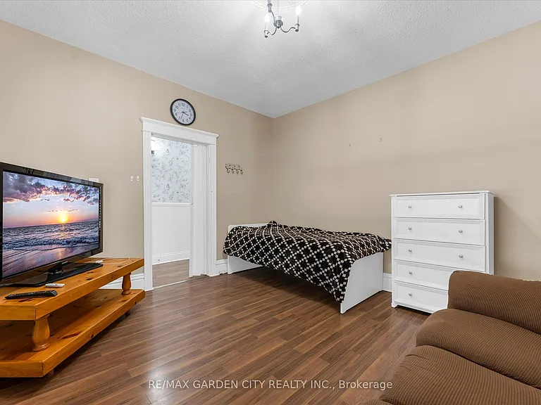 205 Ferguson Ave S #MAIN — Photo 3
