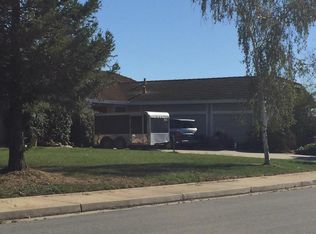 135 Kane Dr, Hollister, CA 95023