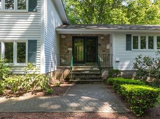 100 Johnson Rd, Winchester, MA 01890