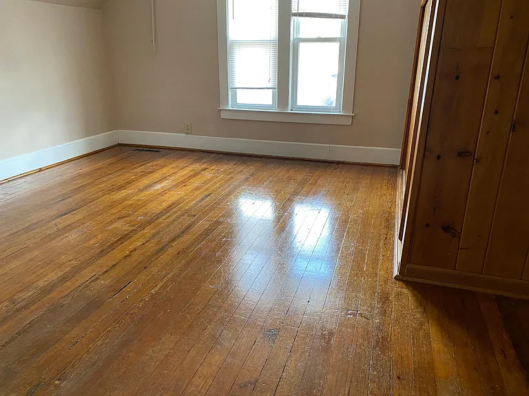 Large Front upstairs bedroom. Again this room has built-in drawers and nice size closet.