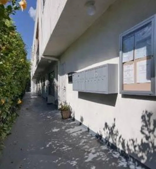 Orange Grove Towers — Photo 2
