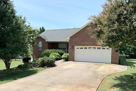 1st image of 319 Woodsboro Ln