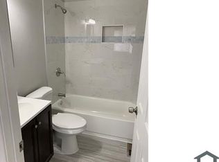 2221 Windsor Ln, Country Club Hills, IL 60478