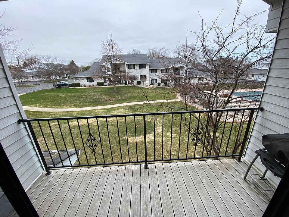 2nd image of 3104 14th Ln Unit 4H