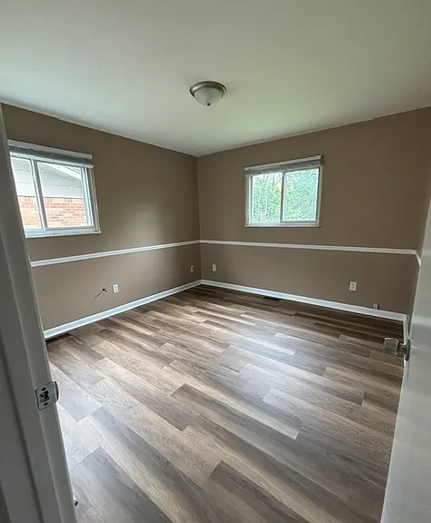 1785 Parkway Dr N — Photo 17
