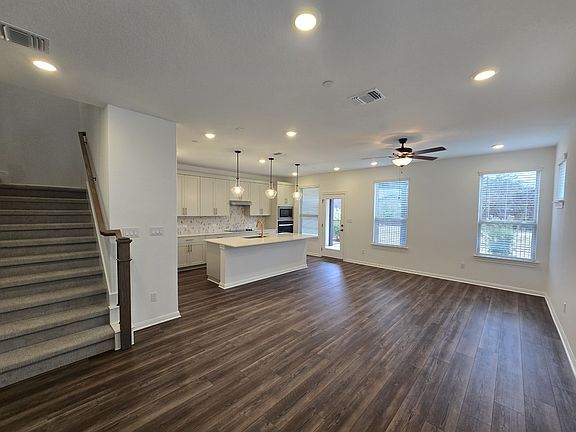 2nd image of 2725 Woodall Dr Unit 1104