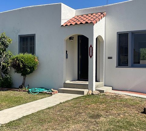 2nd image of 206 S Pacific Ave