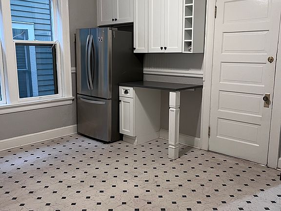 3rd image of 2051 N Palmer St #2051