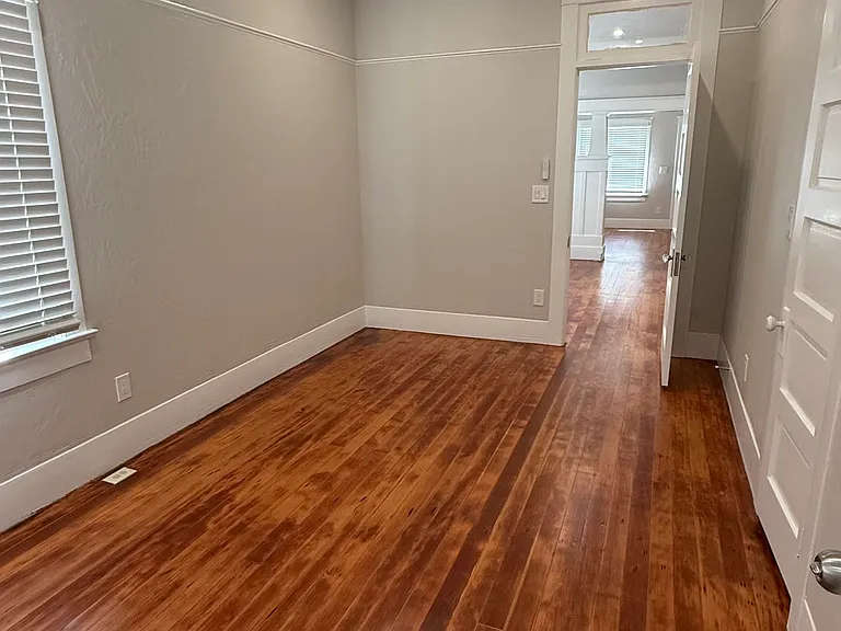 161 E Pearl St #161 — Photo 8