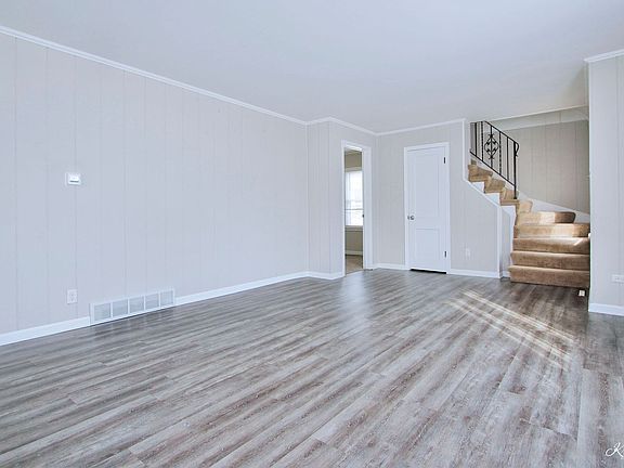 3rd image of 1328 N East End Ave