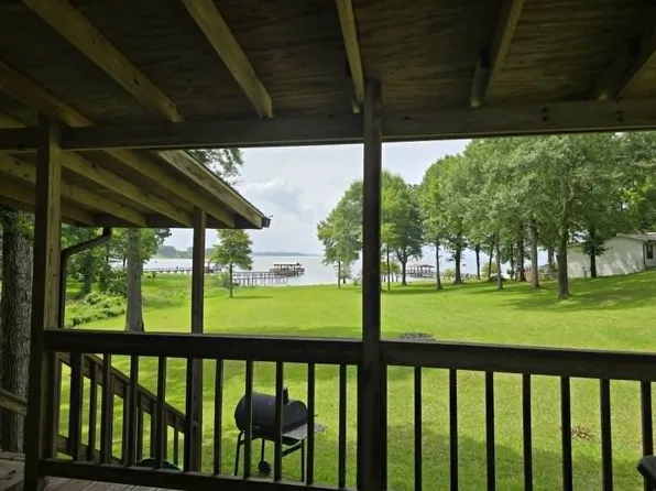 45 Bono Dr, Many, LA 71449