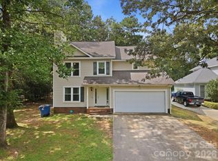 5512 River Falls Dr #16, Charlotte, NC 28215