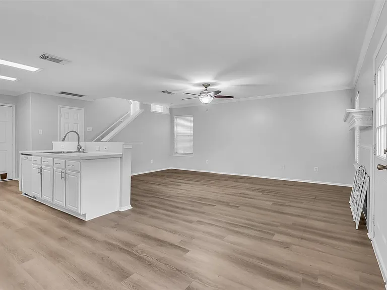 46 Marble Rock Pl — Photo 8