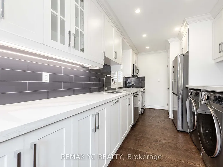 77 Talbot Rd — Photo 12