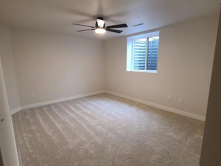 421 Founders Way — Photo 18
