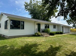903 Van Buren St, Monticello, IL 61856