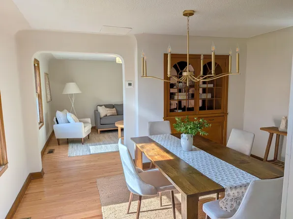 2658 6th Ave E, North Saint Paul, MN 55109