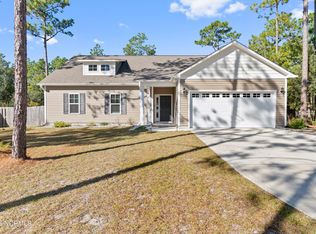 810 Eden Dr, Southport, NC 28461
