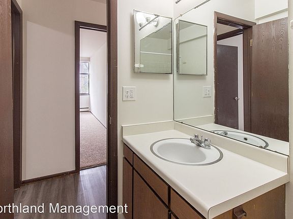 5th image of 2020 E Park Pl #8260184