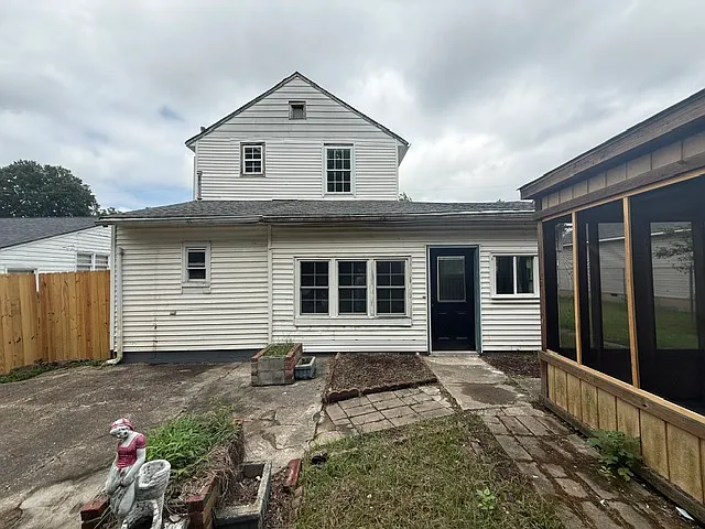 627 Rolfe St — Photo 19