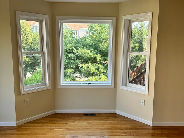 6 Queen Isabella Way — Photo 12