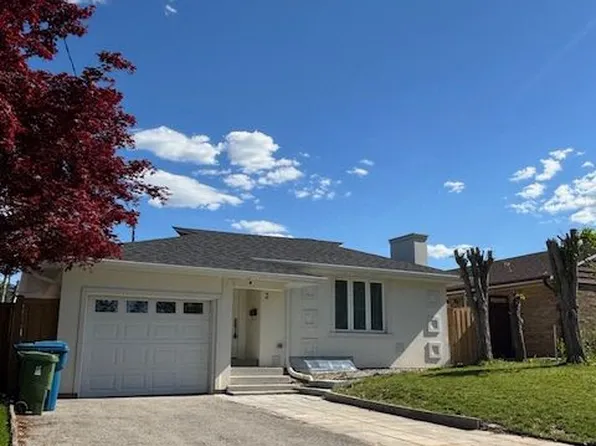3 Kennebec Cres, Toronto, ON M9W 2R6