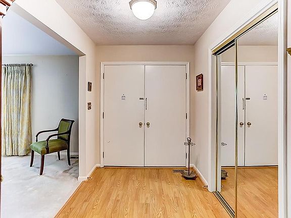 4th image of 6700 Carinthia Dr
