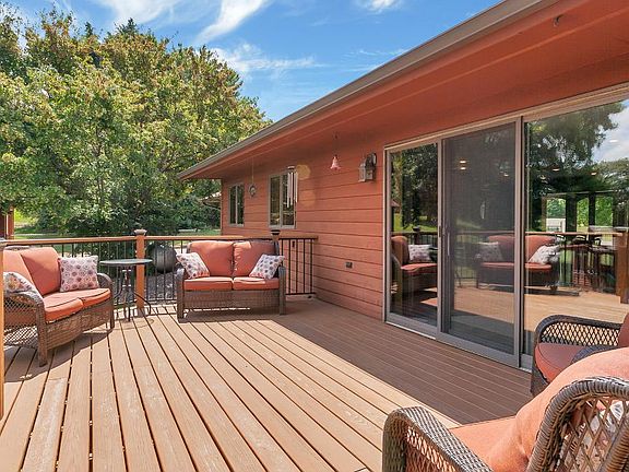 5th image of 21574 Fieldgate Dr