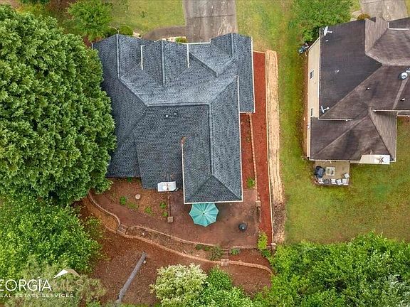 4th image of 2655 McGuire Dr NW