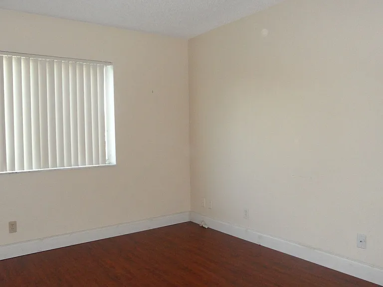 10709 Cleary Blvd #2-304 — Photo 6