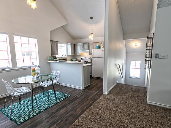 Apartment with Private Downstairs Entry