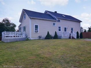 26 Meaghan Brooke Ln, Warwick, RI 02888