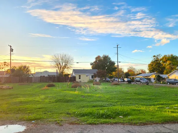 501 1st St, Arbuckle, CA 95912