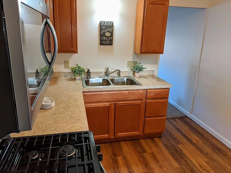 1592 Ridgewick Dr — Photo 6
