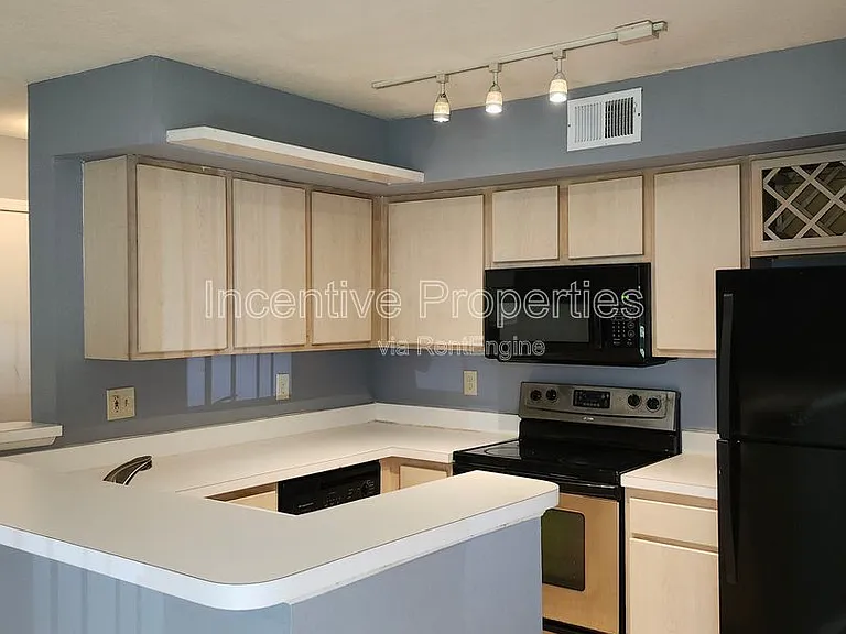 7220 Westpointe Blvd #1416 — Photo 3