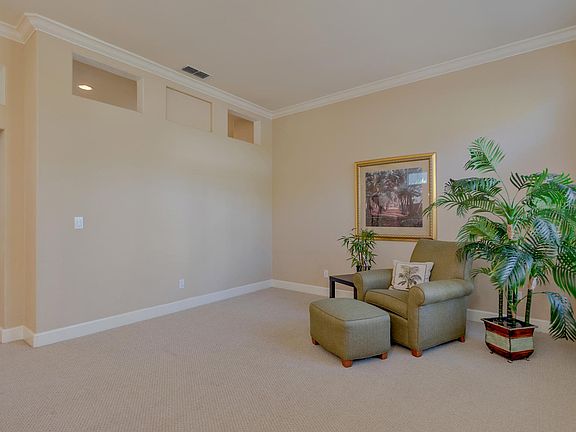 5th image of 15266 Murieta South Pkwy