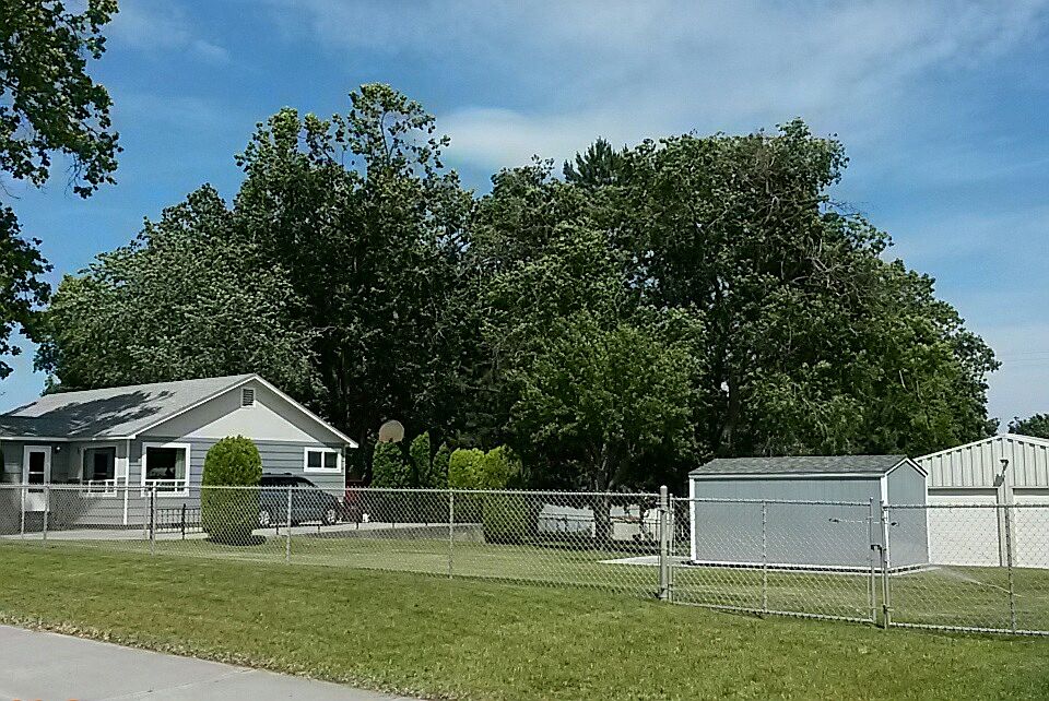 1st image of 480 Glenn Hill Ave