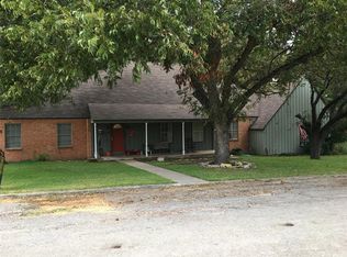 107 Navajo Trl, Hamilton, TX 76531