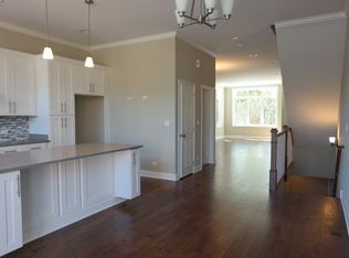 3009 S Canal St, Chicago, IL 60616