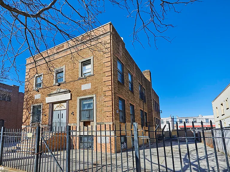 2025 67th St #SCHOOL — Photo 15