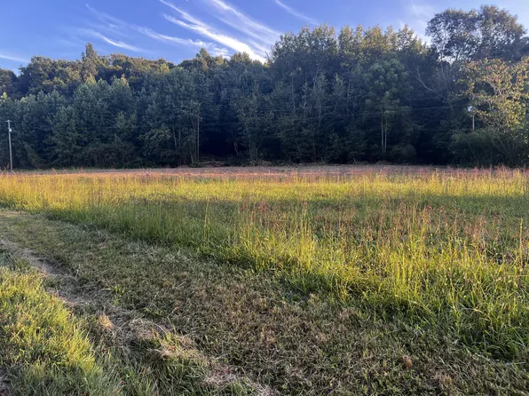 2240 Pattie Ridge Rd, Russell Springs, KY 42642