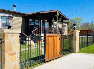 500 Goss St, Kerrville, TX 78028