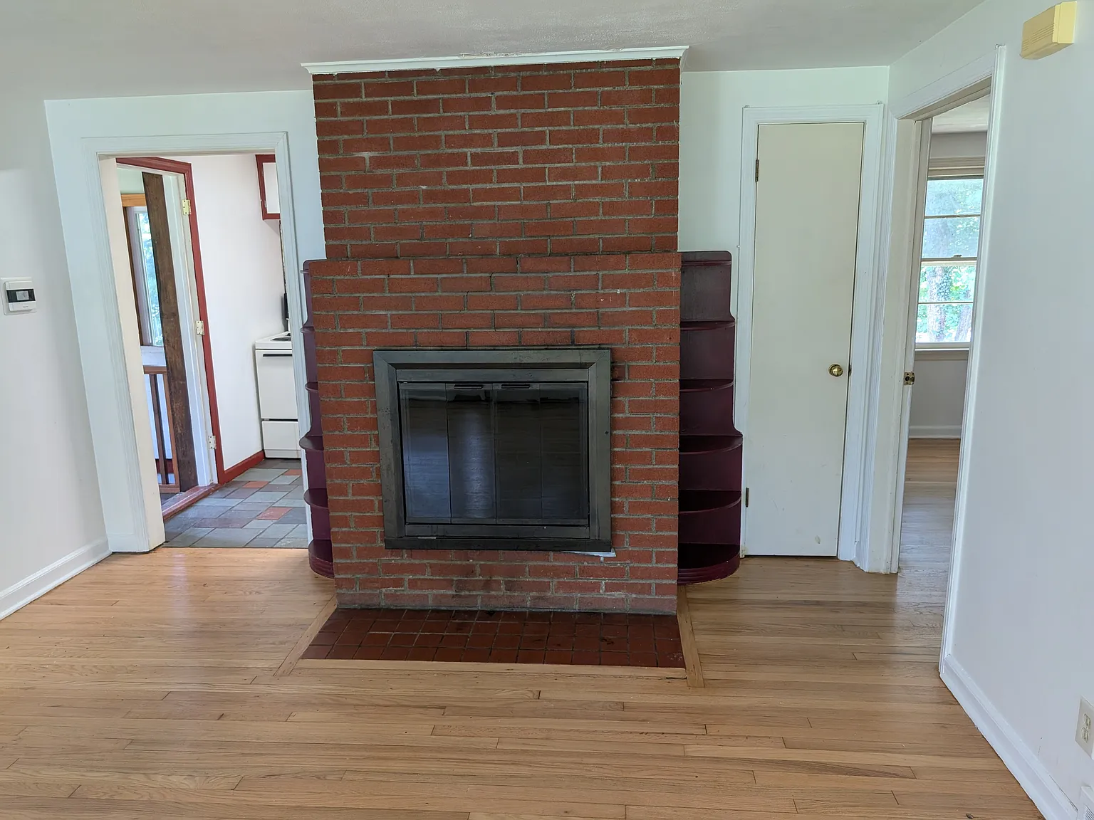 2 bed, 784 sqft, $2,200 — Photo 4